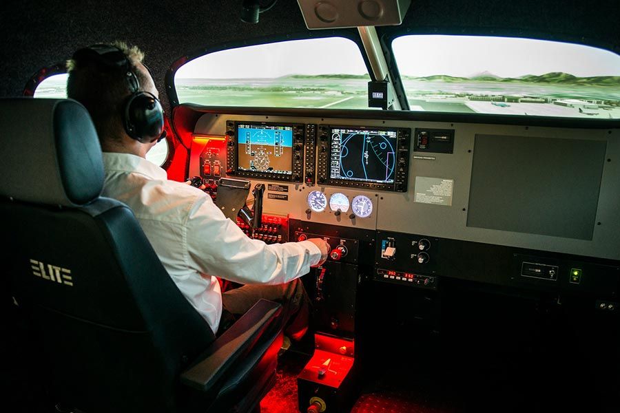 Fly with us! Online LPV Flight Simulator available!