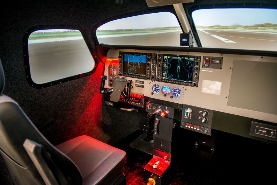 Fly with us! Online LPV Flight Simulator available!