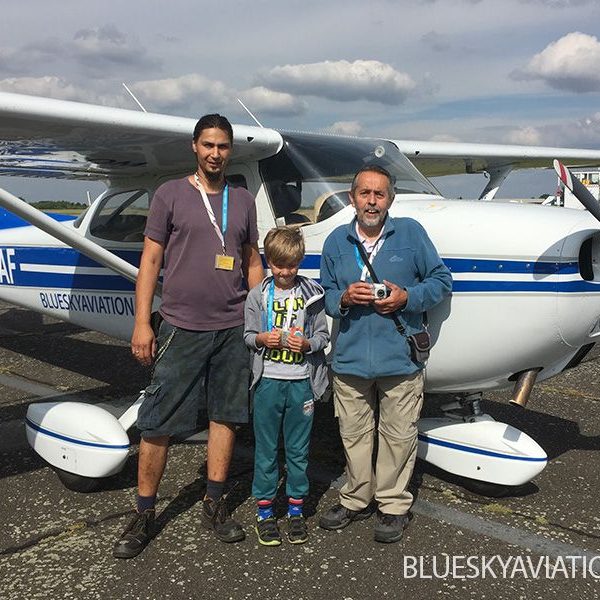 Okružní fotolet nad středními a severními Čechami 5.6.2015 s Blue Sky Aviation
Libor Svacek, Kaplicka 447, 381 01 Cesky Krumlov, CZ. E- mail:  box@fotosvacek.cz